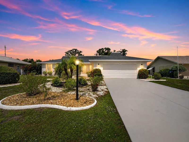 2 bedroom Single Family Residence at 1244 W Del Webb Boulevard, Del Webbs Sun City Florida Un, Sun City Center — photo 1