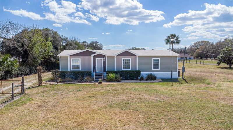 3 bedroom Manufactured Home at 26444 County Road 44A, Acreage & Unrec, Eustis — photo 1