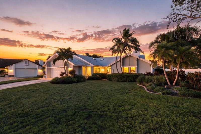 4 bedroom Single Family Residence at 3441 Hinsdale Court, Wynwoods Landing, Clearwater — photo 1