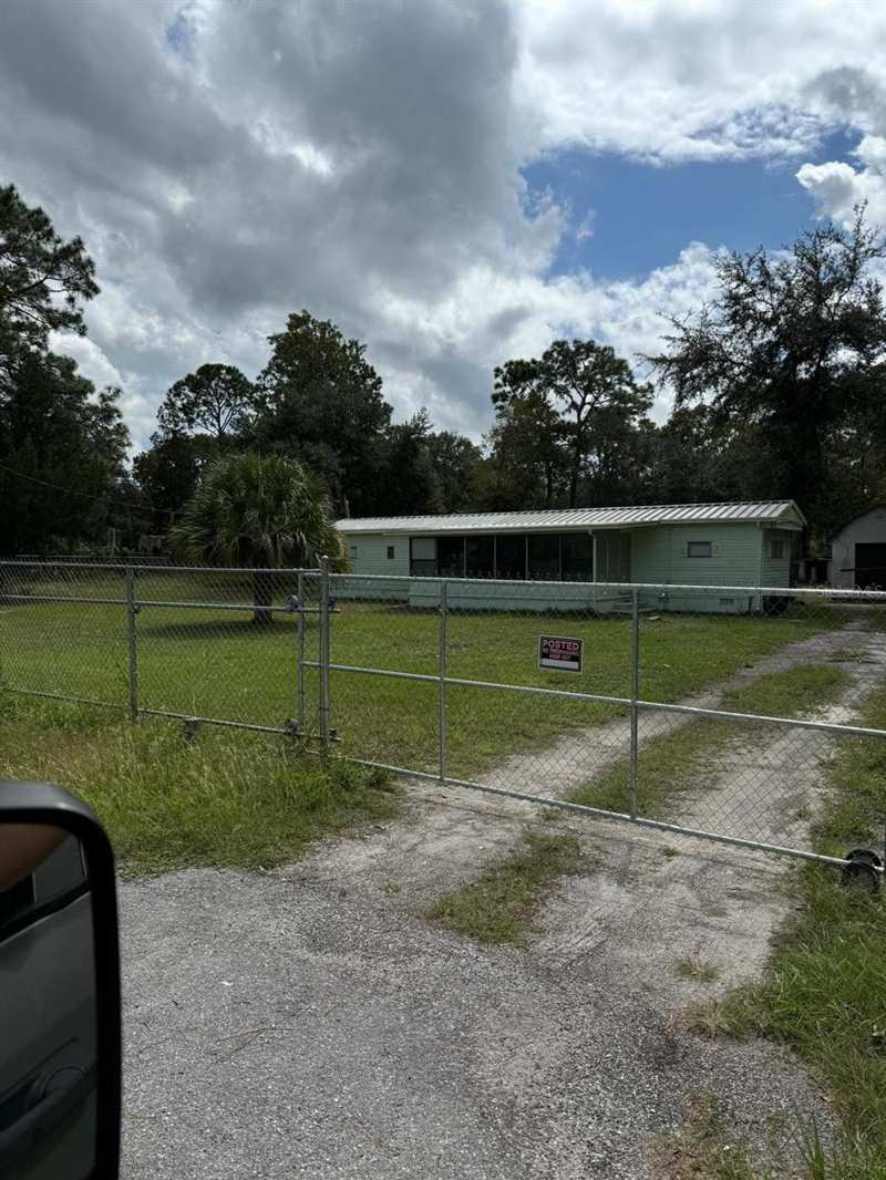 2 bedroom Mobile Home at 6300 W Linden Drive, Homosassa Hills Unit 02, Homosassa — photo 1