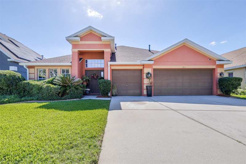 4 bedroom Single Family Residence at 7113 Cromwell Park Lane, Covington Park Ph 5C, Apollo Beach — photo 1
