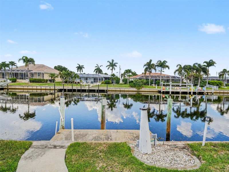 3 bedroom Single Family Residence at 548 Belvedere Court, Punta Gorda Isles Sec 05, Punta Gorda — photo 1