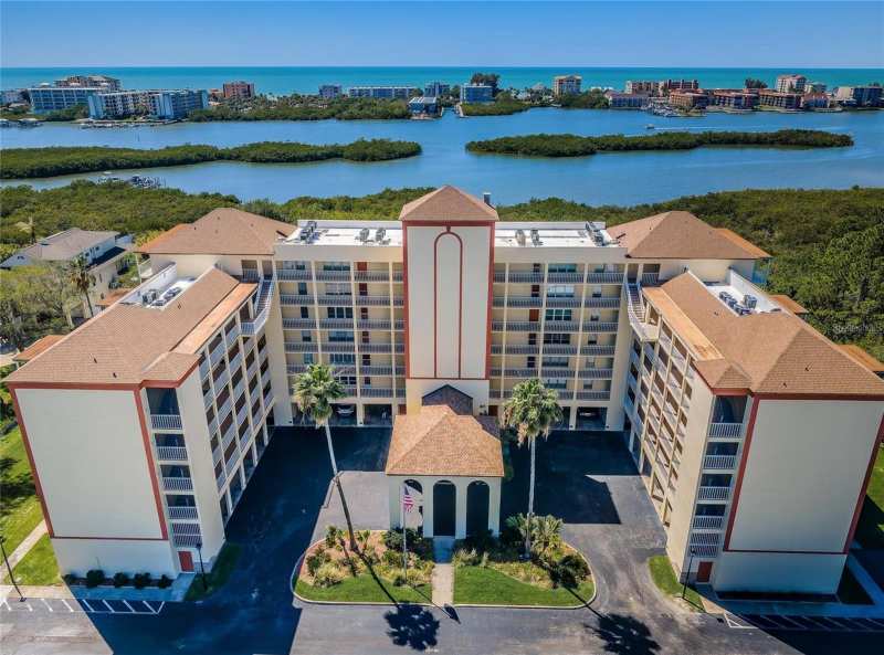 2 bedroom Condominium at 9000 Commodore Drive #302, Bay Harbor Club Condo, Seminole — photo 1