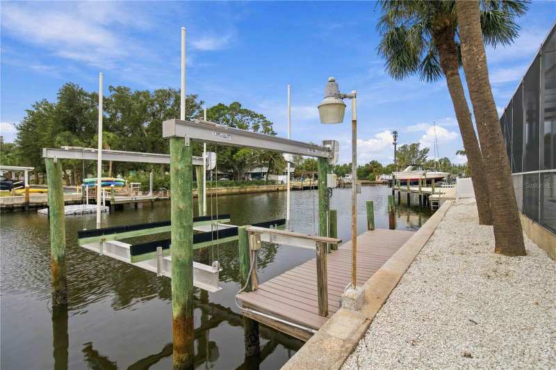 3 bedroom Single Family Residence at 9911 Royal Palm Drive, San Remo Shores, Bradenton — photo 1
