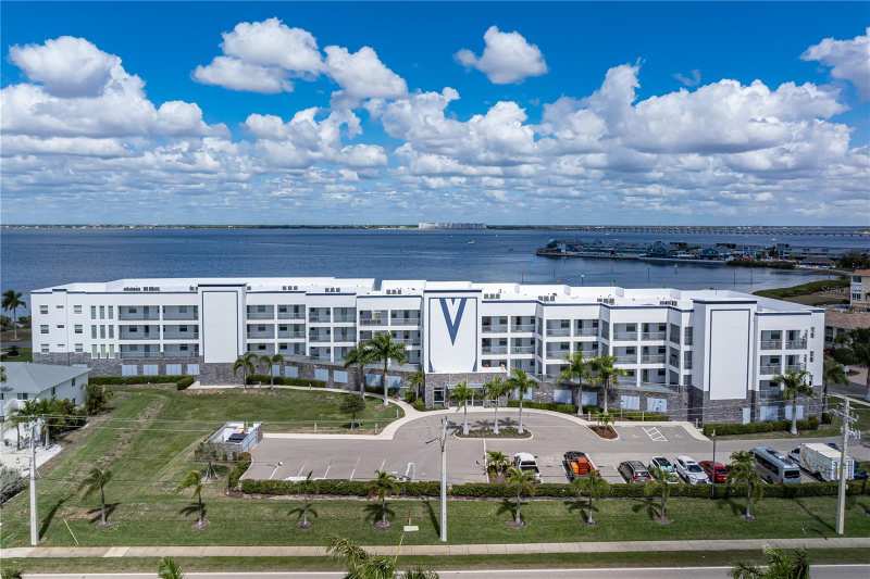 2 bedroom Condominium at 1425 Park Beach Circle #132, Paradise Pointe/Charlotte Harb, Punta Gorda — photo 1