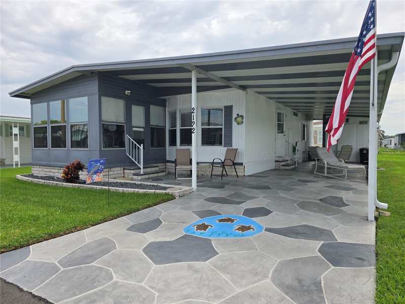 2 bedroom Manufactured Home at 2122 Waterview Drive, Lake Conley Mhp, Holiday — photo 1