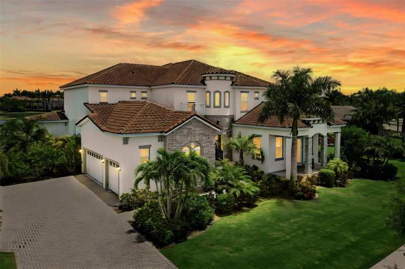 6 bedroom Single Family Residence at 823 Manns Harbor Drive, Mirabay, Apollo Beach — photo 1