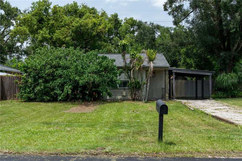 2 bedroom Single Family Residence at 304 E Hydrangia Street, Bougenvista Sub, Tampa — photo 1