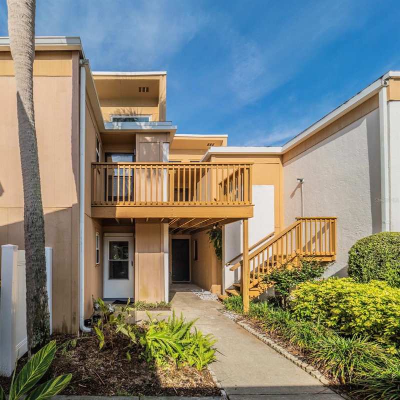 2 bedroom Condominium at 1051 S Highland Street #7E, Bunker Hill Inc. Condominium, Mount Dora — photo 1