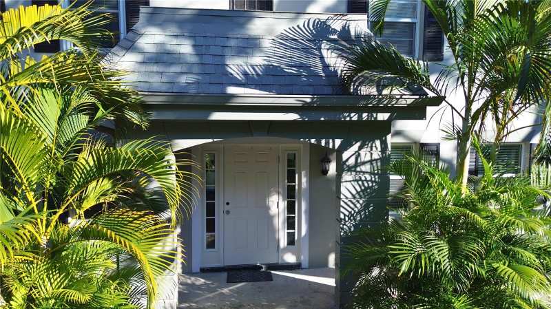 1 bedroom Condominium at 6930A Place De La Paix #2B, Les Chateaux, South Pasadena — photo 1