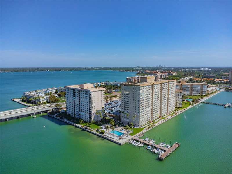 2 bedroom Condominium at 5200 Brittany Drive #1508, Bayway Isles Point Brittany Four, St Petersburg — photo 1
