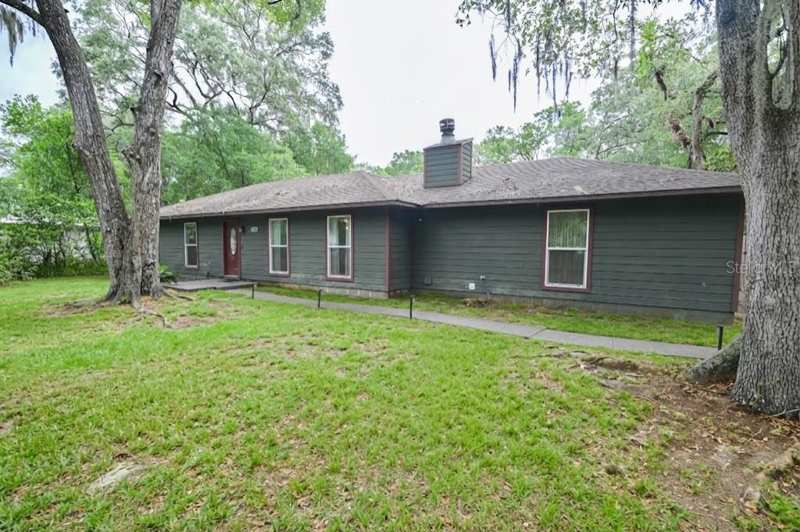 3 bedroom Single Family Residence at 7616 SW 10th Avenue, Woodlands Sub The, Gainesville — photo 1