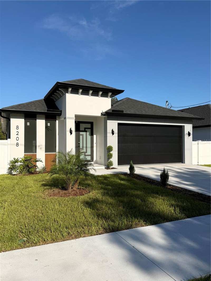 3 bedroom Single Family Residence at 8208 N Elmer Street, Hendry & Knights Add To, Tampa — photo 1
