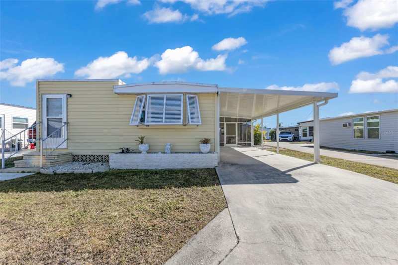 2 bedroom Mobile Home at 1891 Englewood Road #119, Brook To Bay, Englewood — photo 1