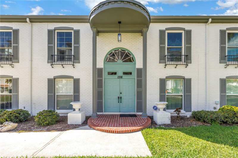 2 bedroom Condominium at 1338 Snell Isle Boulevard #1, Eden Shores Condo, St Petersburg — photo 1