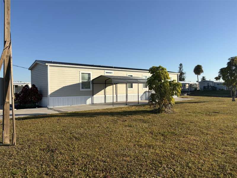 2 bedroom Manufactured Home at 1391 Flamingo Drive, Hol Mob Estate 2nd Add, Englewood — photo 1