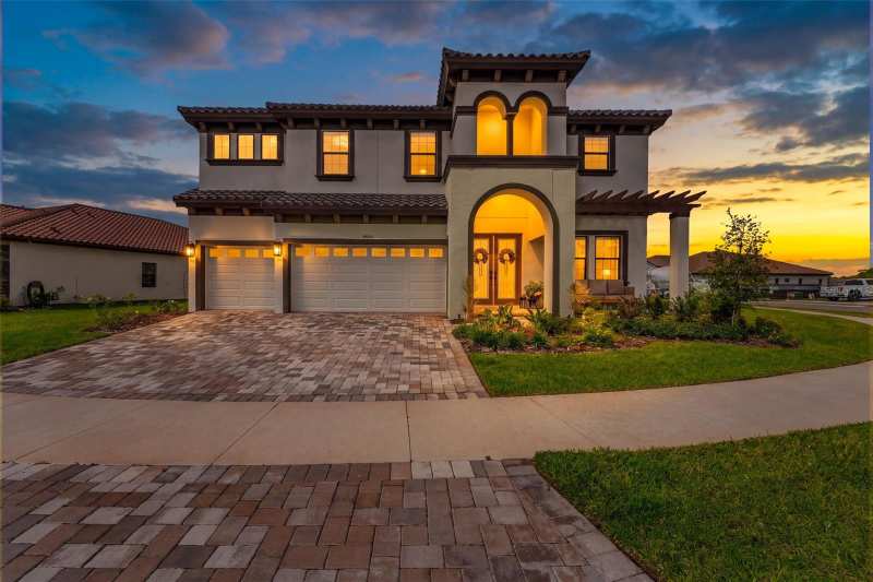 5 bedroom Single Family Residence at 14985 Rider Pass Drive, Hinton Hawkstone Ph 2B1, Lithia — photo 1