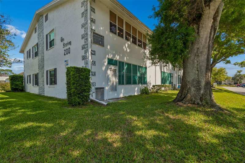 2 bedroom Condominium at 200 Glennes Lane #112, Douglas Arms, Dunedin — photo 1