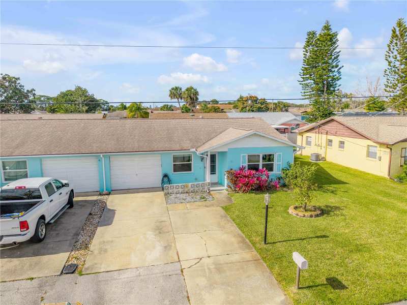 2 bedroom Single Family Residence at 26 Laughing Gull Lane, Pelican Cove, Edgewater — photo 1