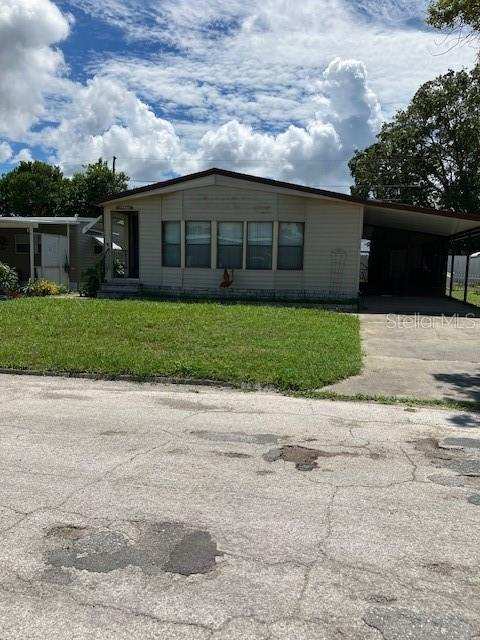2 bedroom Manufactured Home at 5128 River Birch Avenue, Buena Vista Manor, Holiday — photo 1
