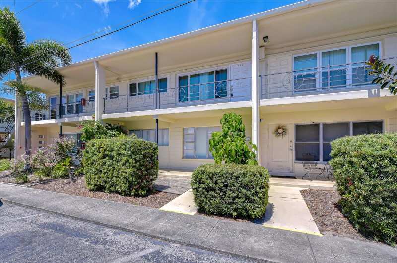 2 bedroom Condominium at 4022 57th Street #260, Clearview Oaks Bldg 4, Kenneth City — photo 1