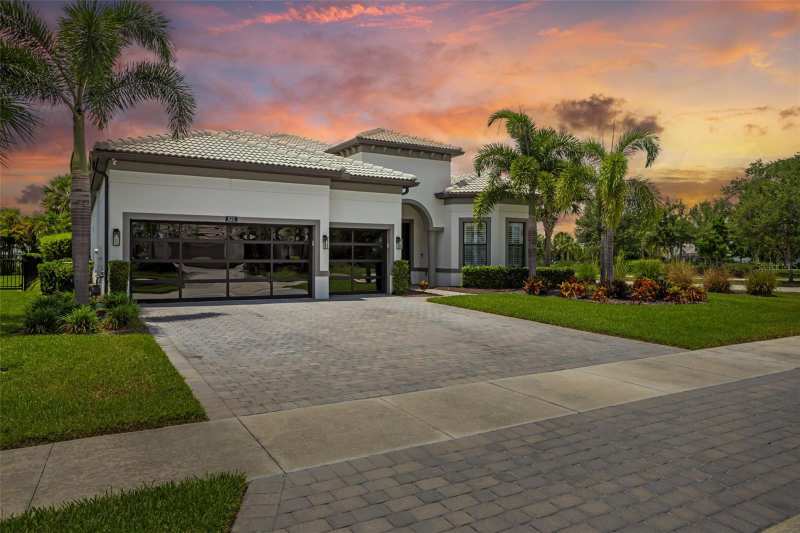 3 bedroom Single Family Residence at 825 Seascape Place, Shoreview/Lakewood Ranch Water, Sarasota — photo 1