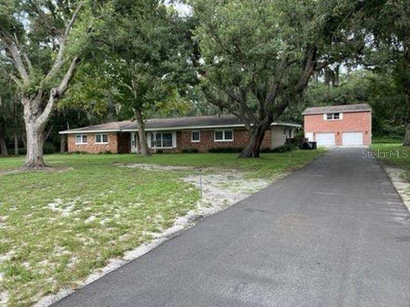 6 bedroom Single Family Residence at 3425 Holland Drive, Brandon, Brandon — photo 1
