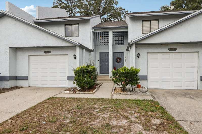 2 bedroom Townhouse at 1310 Mountain View Drive #105, Carlyle Garden Twnhms A Con, Tampa — photo 1