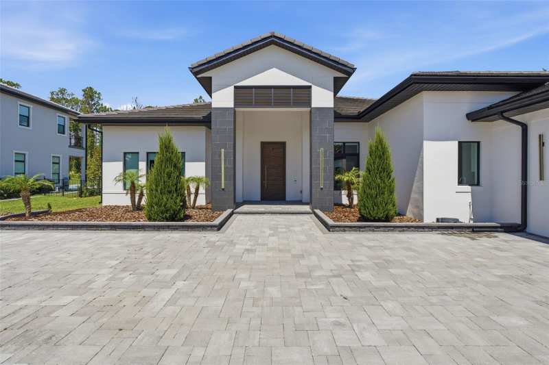 5 bedroom Single Family Residence at 15800 Pendio Drive, Bella Collina Sub, Bella Collina — photo 1