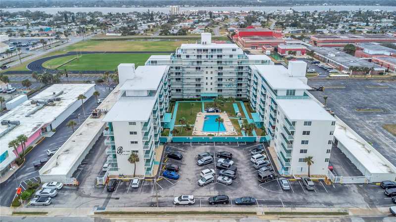 1 bedroom Condominium at 2727 N Atlantic Avenue #2020, Bellair Condo Apts, Daytona Beach — photo 1