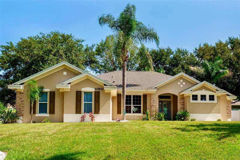 3 bedroom Single Family Residence at 10501 Via Como Court, Lake Louisa Highlands, Clermont — photo 1