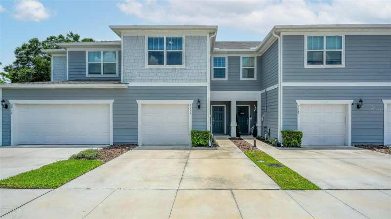 3 bedroom Townhouse at 2033 Canny Cove, Grayson Square, Winter Park — photo 1