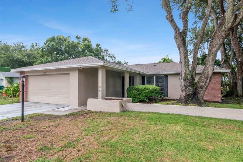 2 bedroom Single Family Residence at 2958 Dundee Drive, Highland Lakes, Palm Harbor — photo 1
