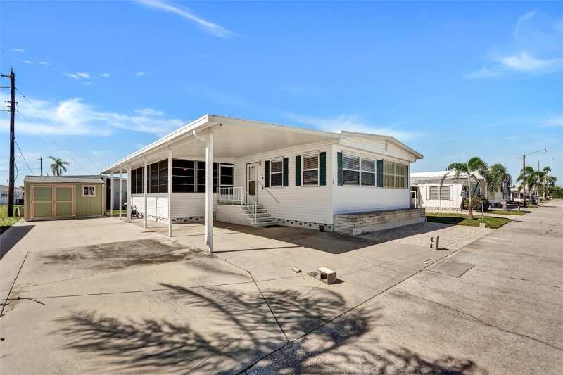 2 bedroom Mobile Home at 10315 Cortez Road #19H, Paradise Bay Estates Co-Op, Bradenton — photo 1
