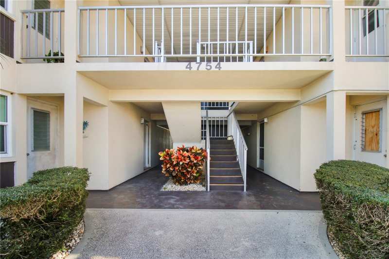 1 bedroom Condominium at 4754 Marine Parkway #103, Gulf Harbors Condo, New Port Richey — photo 1