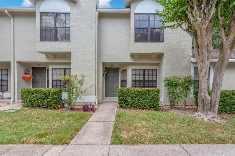 2 bedroom Condominium at 5100 Burchette Road #1004, Faircrest II A Condo, Tampa — photo 1