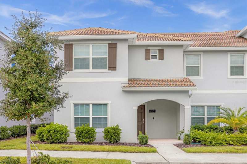 5 bedroom Townhouse at 4823 Dedication Street, Storey Lake Ph 3, Kissimmee — photo 1