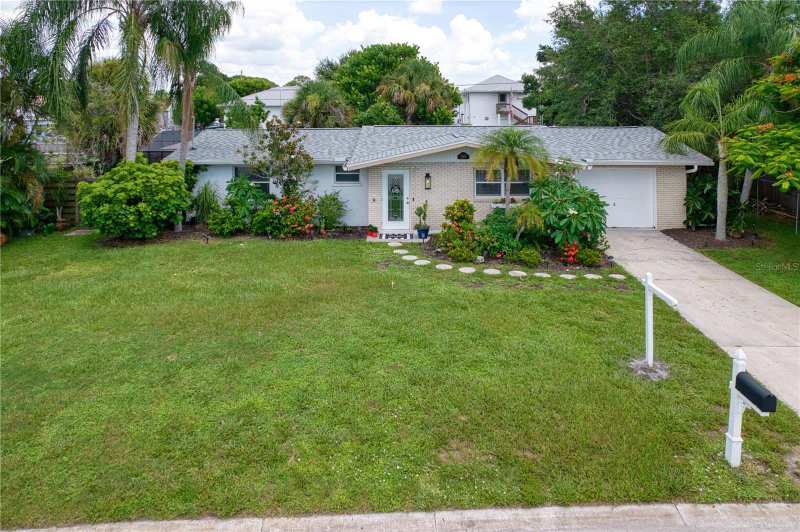 2 bedroom Single Family Residence at 510 Dona Drive, Nokomis Acres Amd, Nokomis — photo 1