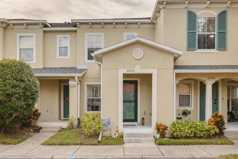 2 bedroom Townhouse at 2096 Sun Down Drive, Sunset Pointe Twnhms, Clearwater — photo 1