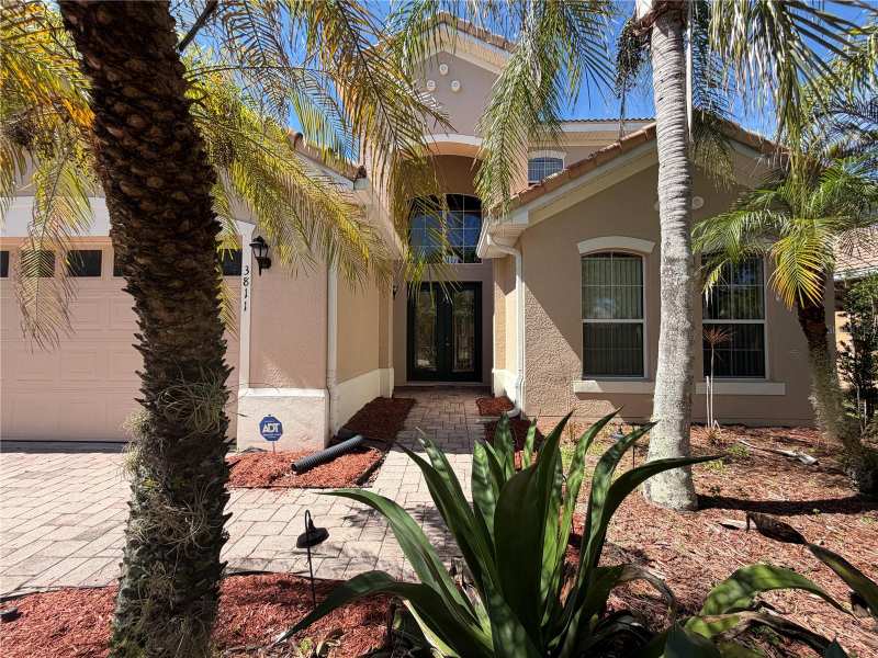 5 bedroom Single Family Residence at 3811 Eagle Isles Circle, Bella Lago, Kissimmee — photo 1