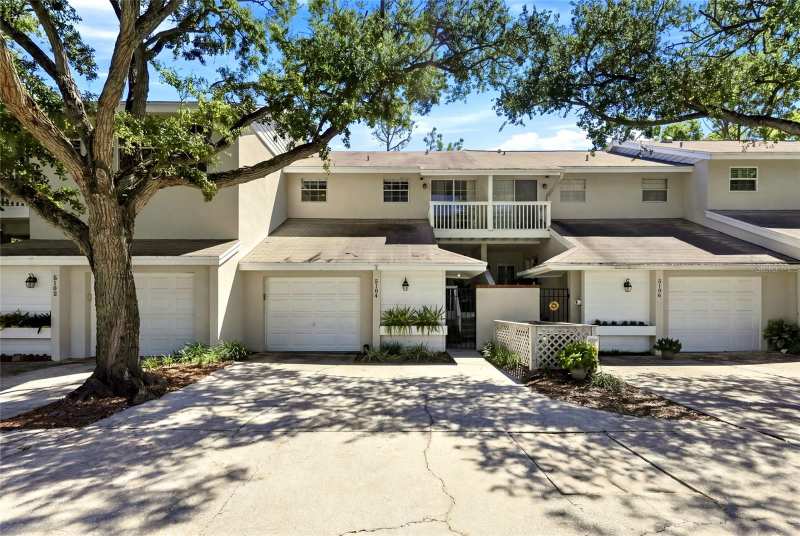 2 bedroom Townhouse at 5104 Bayshore Boulevard, Colony Key, Tampa — photo 1