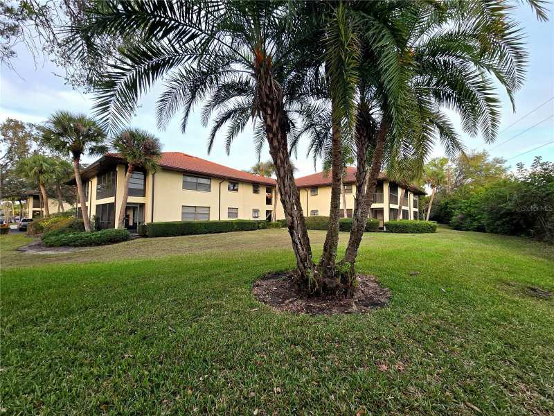 2 bedroom Condominium at 2009 Hammock Pine Boulevard #2009, Hammock Pine Village, Clearwater — photo 1