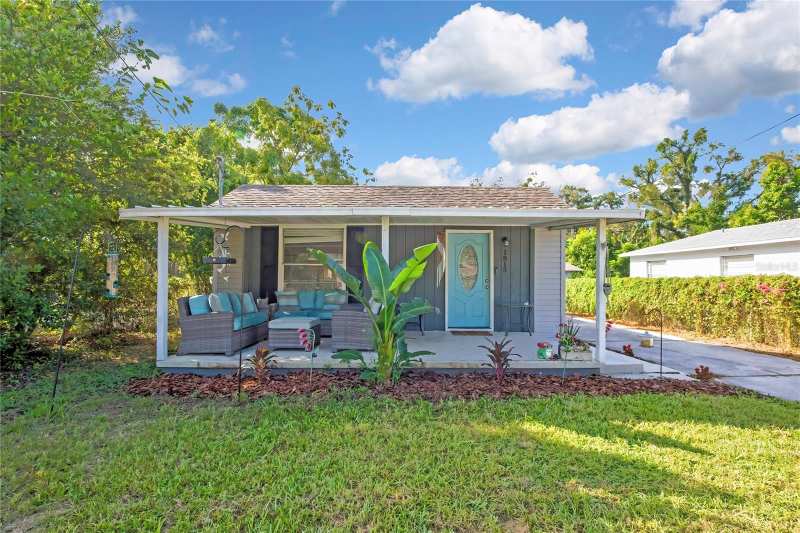 3 bedroom Single Family Residence at 1815 E Seward Street, Hillsboro Heights Map South, Tampa — photo 1