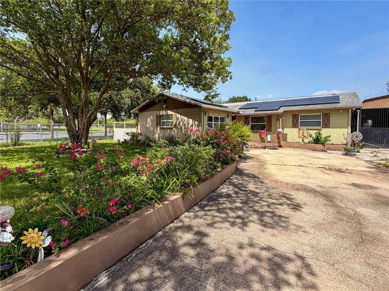 3 bedroom Single Family Residence at 45 Caswell Drive, Pinar Second Add, Orlando — photo 1