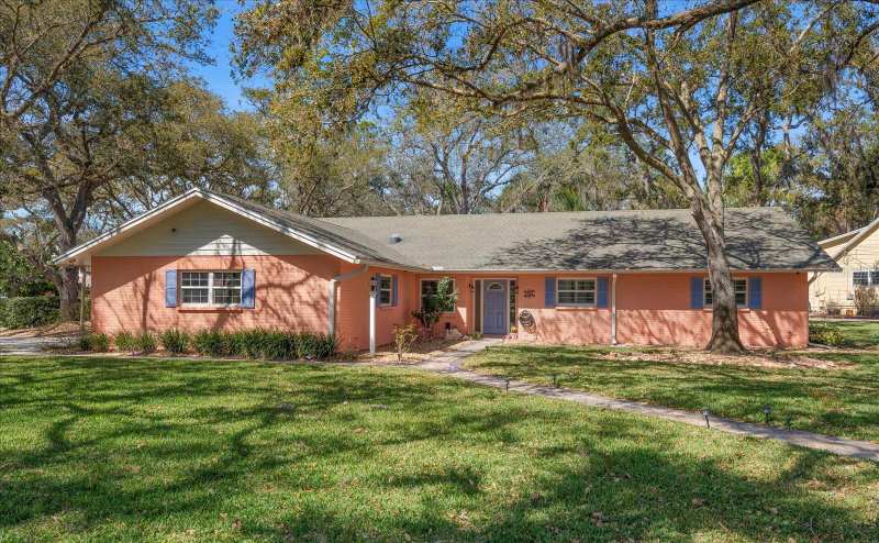 3 bedroom Single Family Residence at 1921 Cardinal Road, Dunedin Ridge 1st Add, Dunedin — photo 1