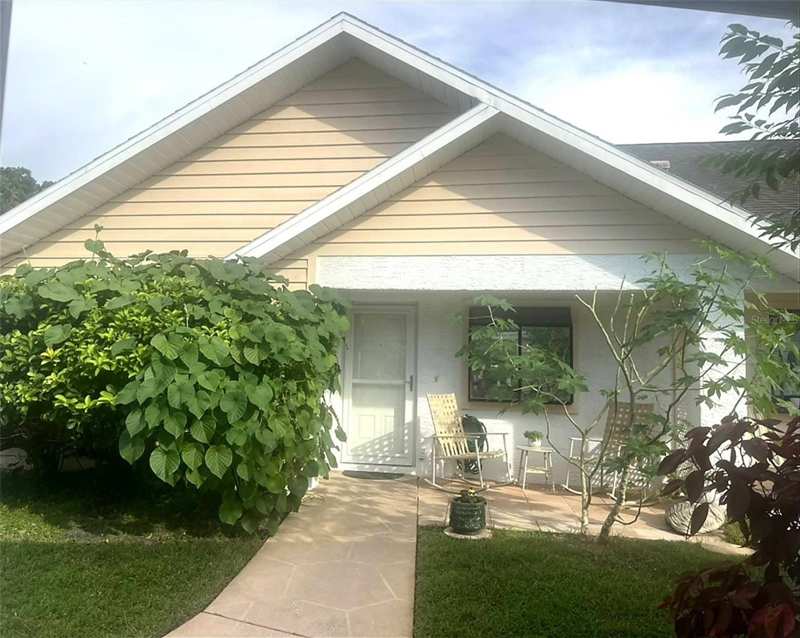 2 bedroom Villa at 10706 Laquinta Drive, Valley Wood 02, New Port Richey — photo 1