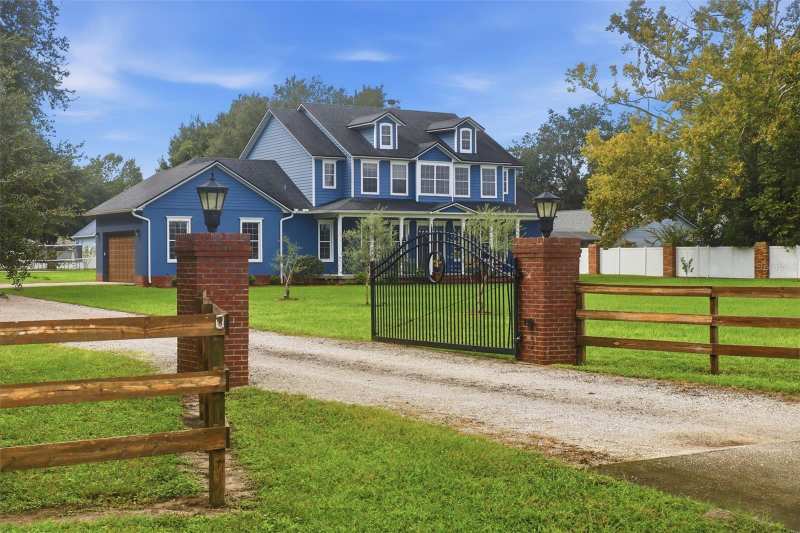 4 bedroom Single Family Residence at 816 E Fullers Cross Road, Crown Point Town, Winter Garden — photo 1