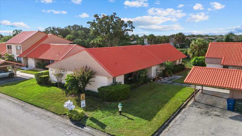 2 bedroom Villa at 6218 Draw Lane #5 Bld, Sunrise Golf Club, Sarasota — photo 1
