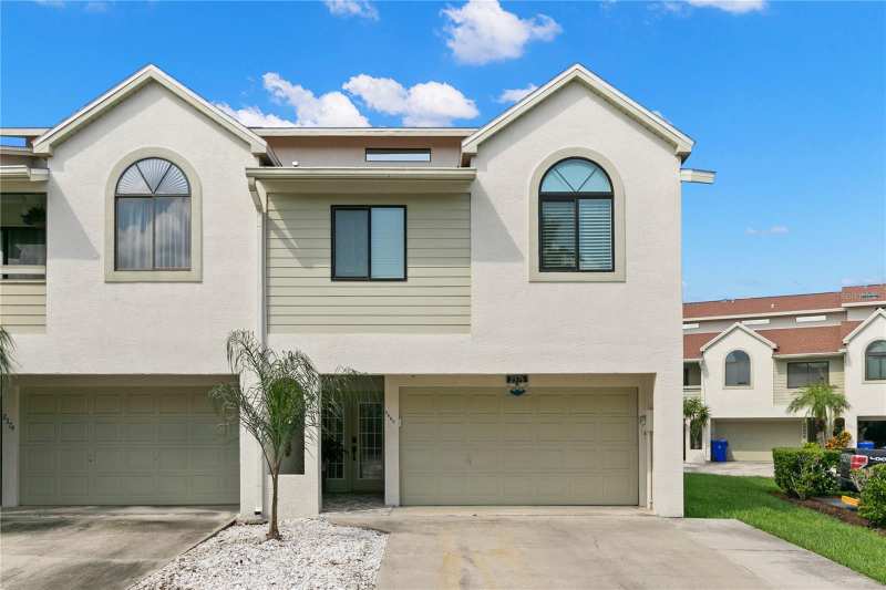 3 bedroom Townhouse at 2376 Hanover Drive, Curlew Landings, Dunedin — photo 1