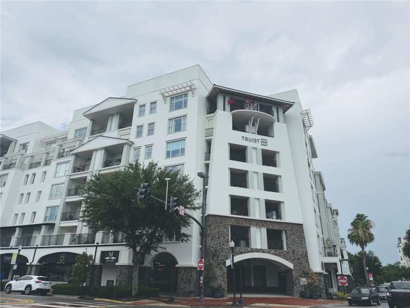2 bedroom Condominium at 2305 Edgewater Drive #1708, Wellesley Condominium, Orlando — photo 1